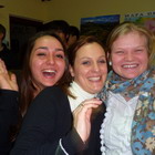 profesora con alumnas de español profesora con alumnas de español